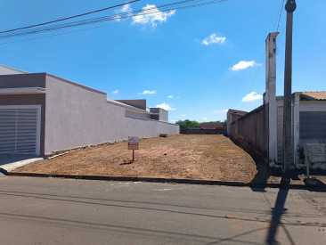 Rua Pastor Misael Francisco da Silva, lado da casa 220