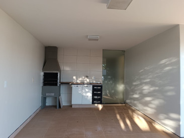 Avenida Presidente Vargas, 1146 Fundos