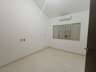 Rua Quatro, 155