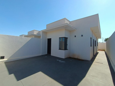 Rua Padre José Maria Louveira, 418