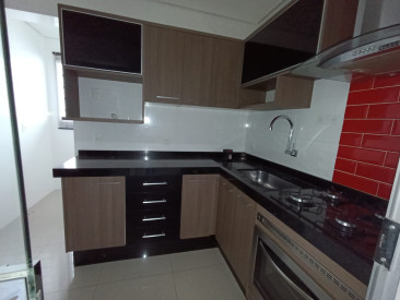 Avenida Waldemar de Oliveira Lima,   Bloco E apto 04, 300