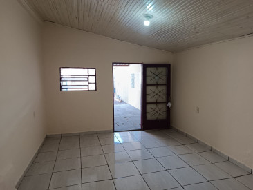 Rua Dezio Degrandi, 132 fundos