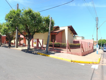 Rua Fernando Costa, 756