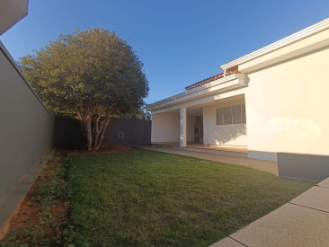 Avenida Presidente Vargas, 1146 Fundos