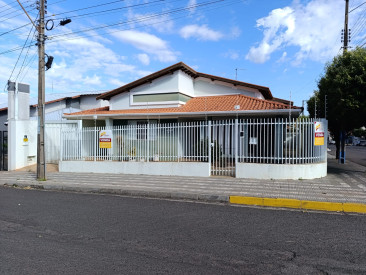 Avenida Presidente Roosevelt, 255