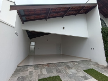 Rua Quatro, 155