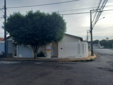 Rua Manoel Vieira dos Santos, 140