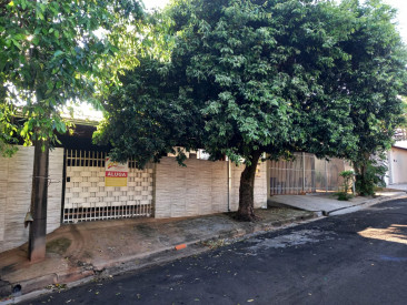 Rua Hugo Cavaline, 240