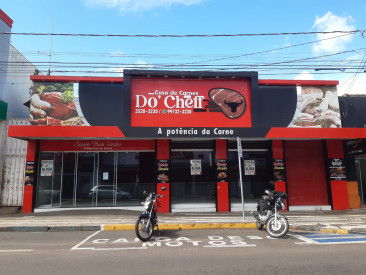 Avenida Brasil, 842 frente e fundos