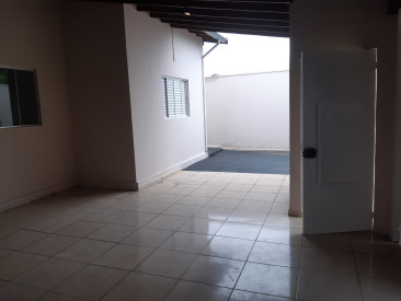 Rua Isaias Neris da Silva, 40